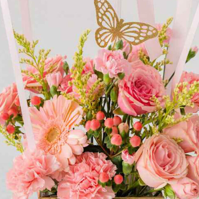 Choosing-the-Perfect-Gift-Beyond-the-Bouquet