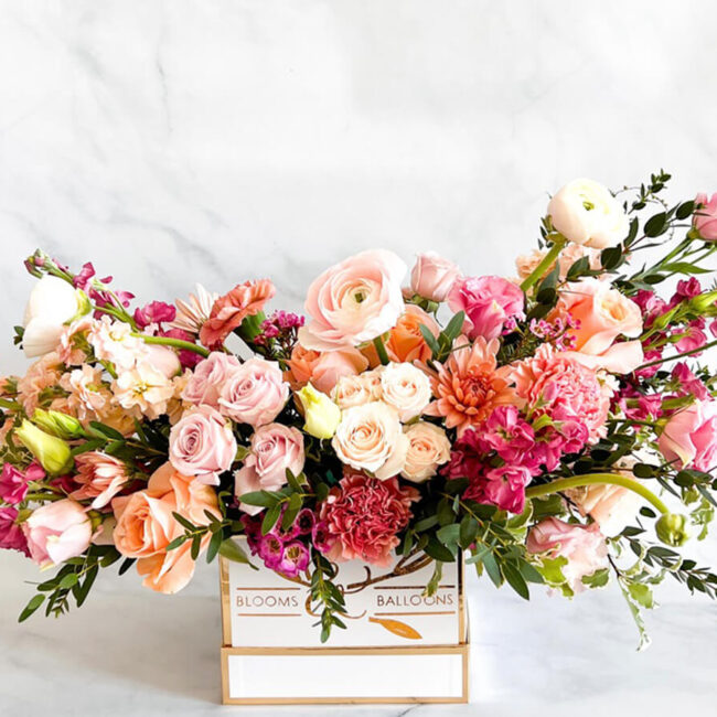 Incorporating-Greenery-for-a-Rich,-Winter-Feel